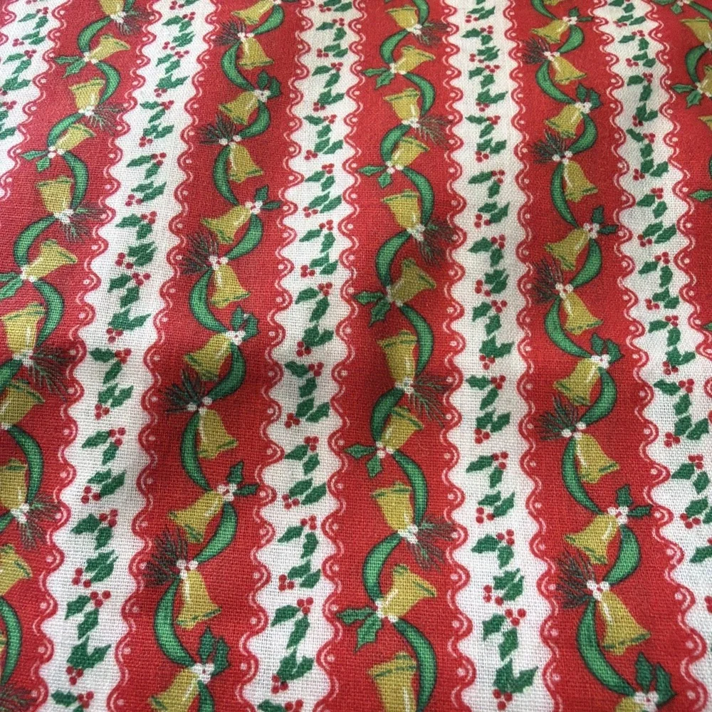 Vtg Christmas Fabric Lot, 9 Designs Have 1 Yard And A Pile Of Fabric Remnants